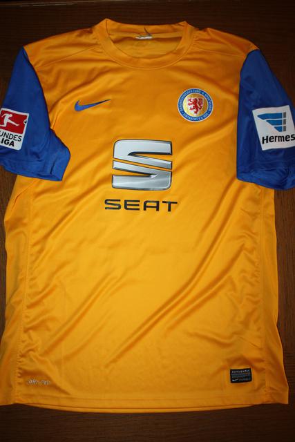 Håvard Nielsen home shirt