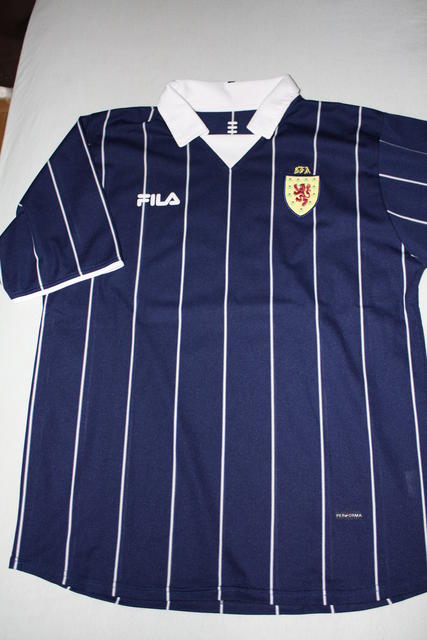 Scotland Fila 2002 home shirt